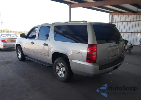 2008 Chevrolet Suburban C1500 Ls z USA, uszkodzony, nr VIN 3GNFC16018G281089